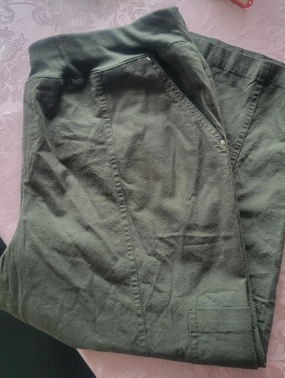 Women's  Green Knit Cargo Pants with Elastic Waist Sz L
